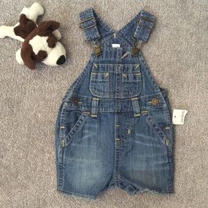 BabyGap Jean short overalls 0-3 months NWT